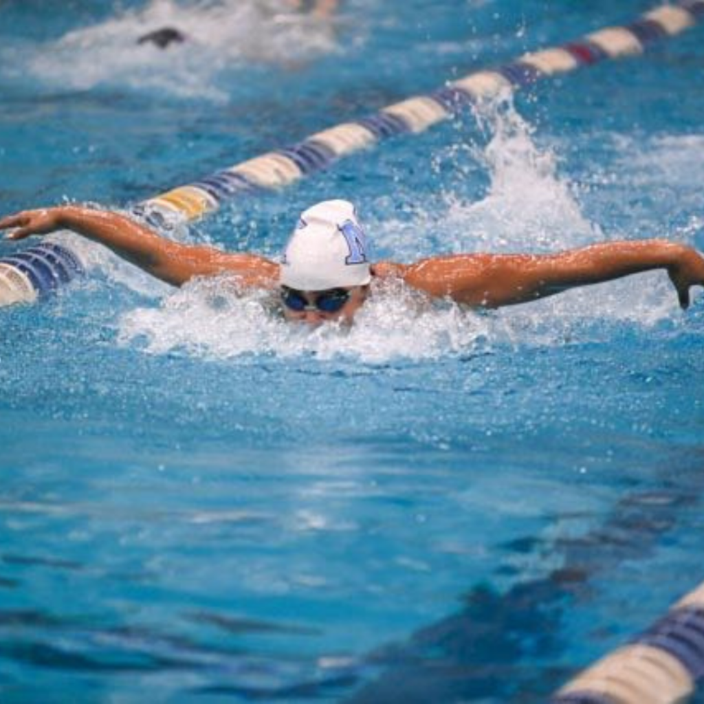 Photo of Isabelle Irani swimming